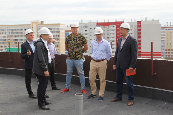 Строительство Центра бокса проконтролировал Министр физкультуры и спорта Свердловской области Леонид Рапопорт