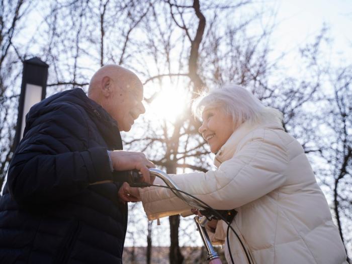 «А в сердце молодость поёт!» — Каменск-Уральский весь сентябрь будет праздновать День пенсионера | В Каменске-Уральском пройдут концерты, выставки и фестивали в честь Дня пенсионера