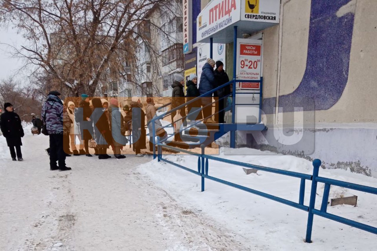Жители Каменска-Уральского «атаковали» магазин с куриными яйцами