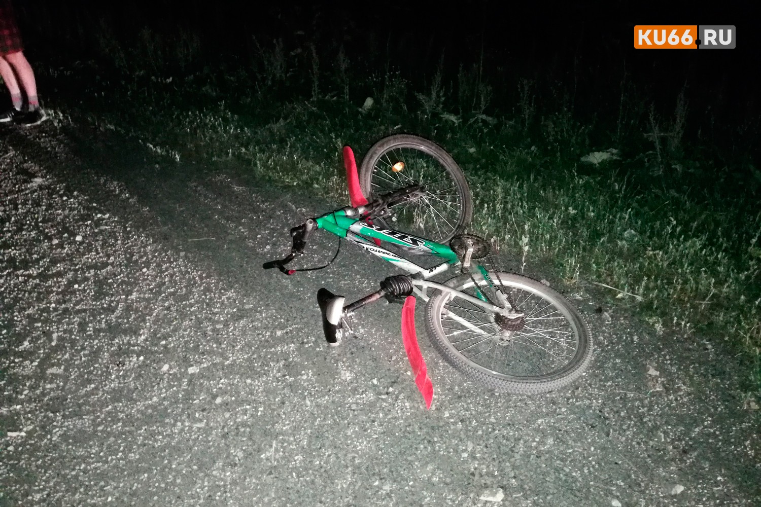 Водитель Chevrolet Niva сбил велосипедистку на Колчеданском тракте под Каменском-Уральским — повел себя непорядочно и скрылся, но ненадолго Водитель Chevrolet Niva сбил велосипедистку на Колчеданском тракте под Каменском-Уральским — повел себя непорядочно и скрылся, но ненадолго