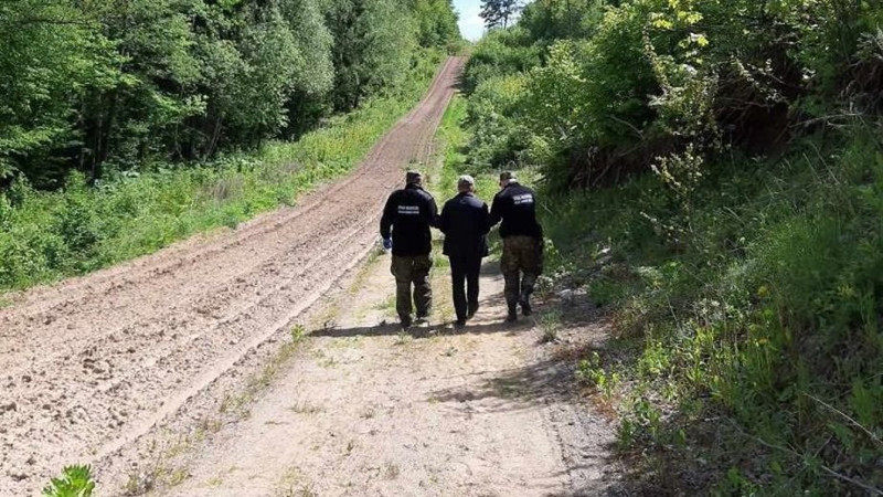 Калининградцы с 14-летним сыном ночью перешли польскую границу, чтобы уехать в Германию Калининградцы с 14-летним сыном ночью перешли польскую границу, чтобы уехать в Германию