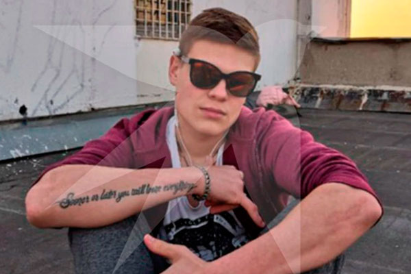 В Москве родители прощали судимого педофила, пока их 13-летняя дочь не сбежала к нему снова В Москве родители прощали судимого педофила, пока их 13-летняя дочь не сбежала к нему снова