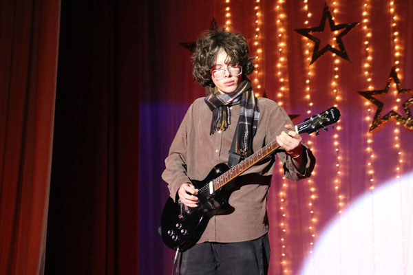 В Каменске-Уральском прошел творческий фестиваль учащейся молодежи «Перекресток юношеский»