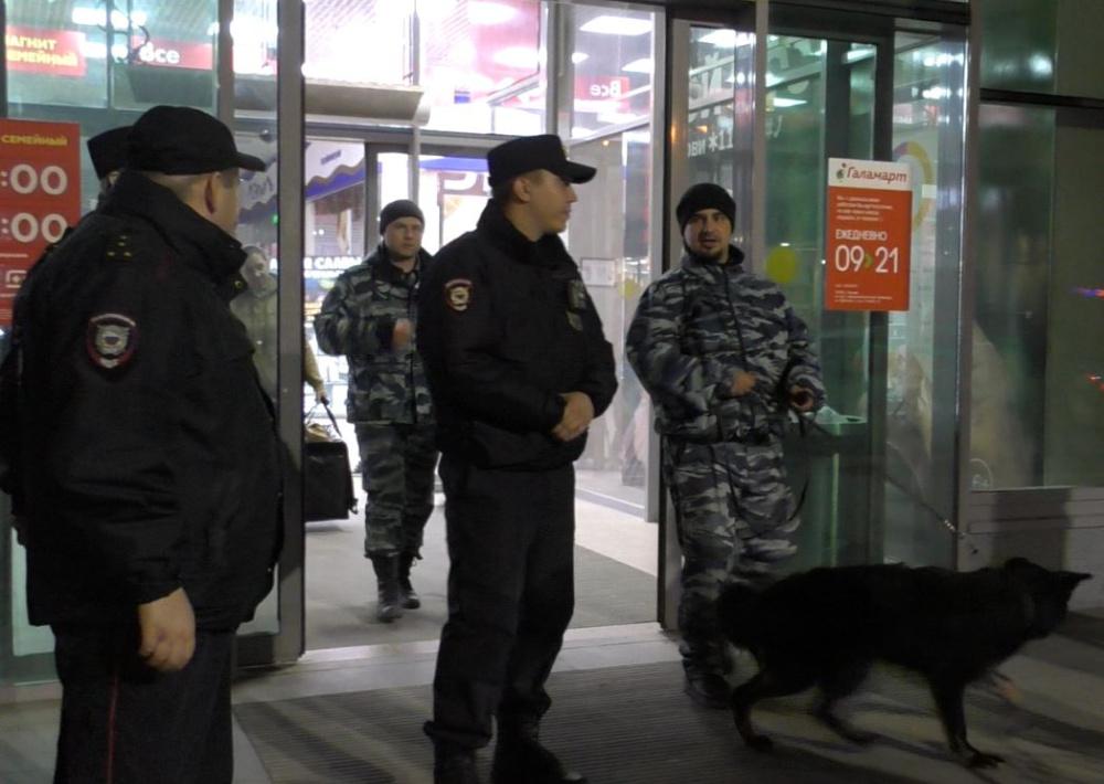 На улицах Каменска-Уральского ожидается появление множества силовиков | На Урале ожидается появление множества силовиков