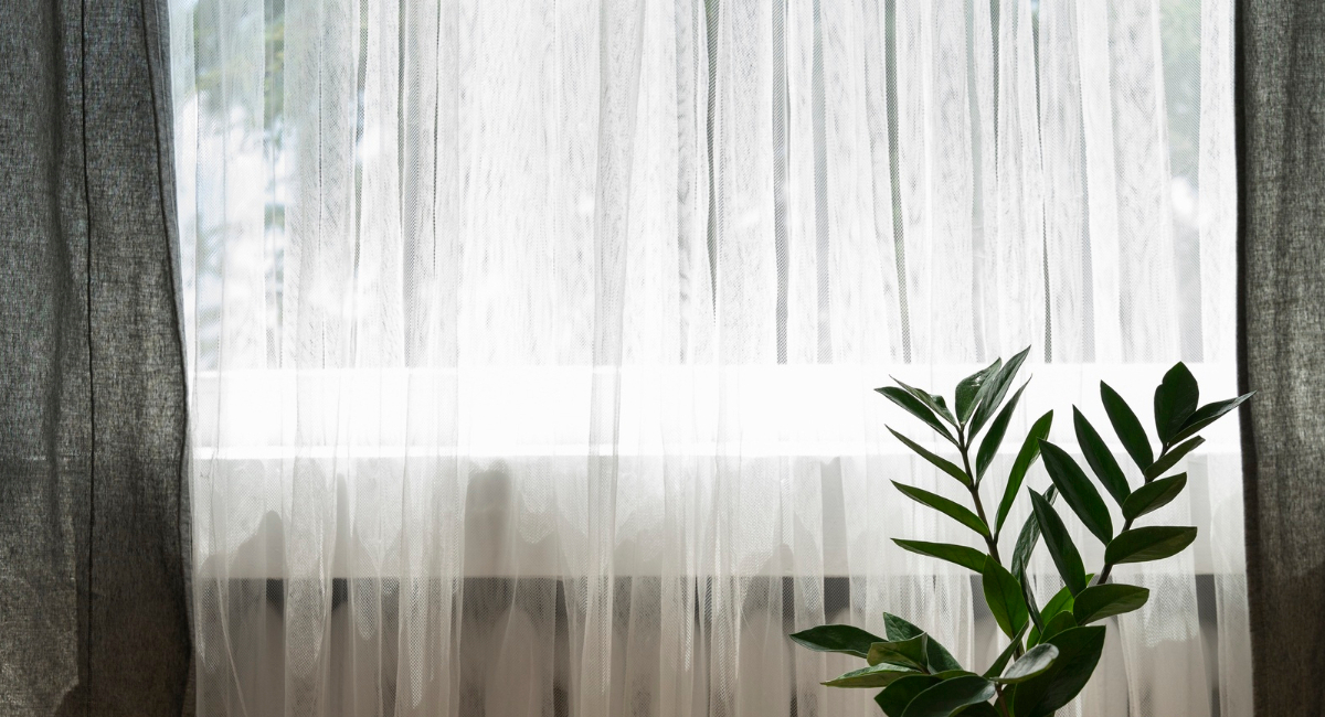 "Вешать тюль на окна — колхоз: вот чем заменяют классические шторы дизайнеры в 2026 "