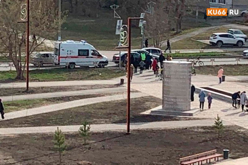 Водитель на Лада Гранта сбил велосипедиста на пешеходнике в Каменске-Уральском, но не виноват — оштрафовали подростка за нарушений правил