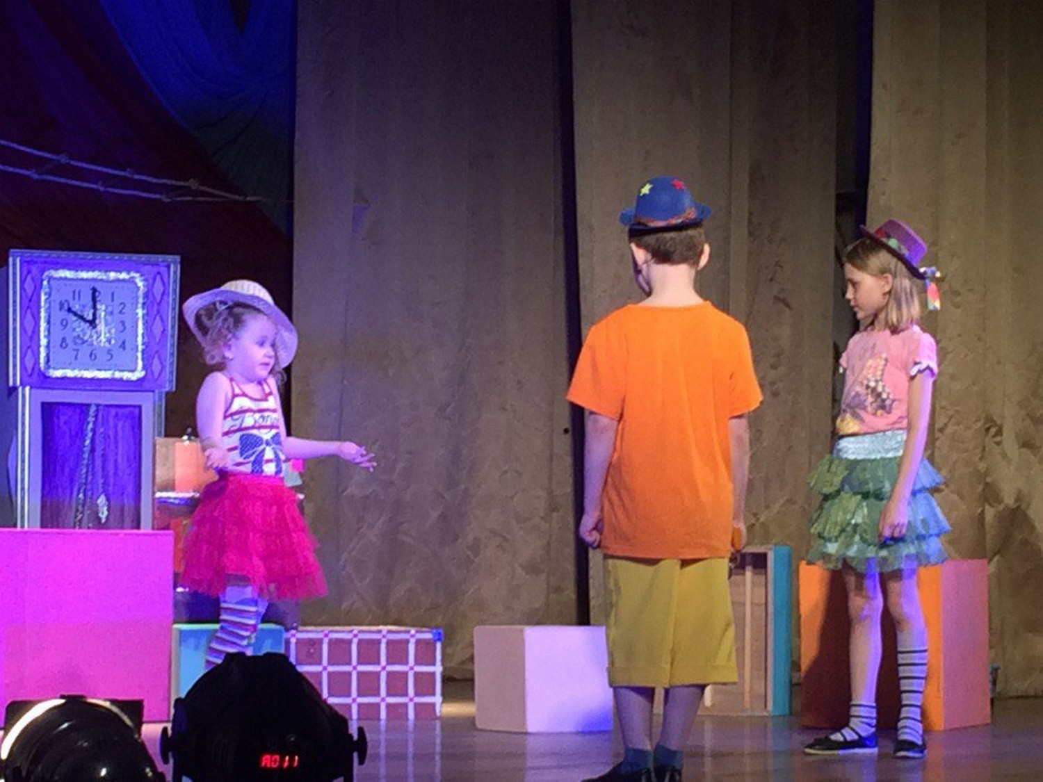 Все как у взрослых: в Каменске-Уральском завершился детский театральный фестиваль – мастерство ребятишек оценивали профессионалы