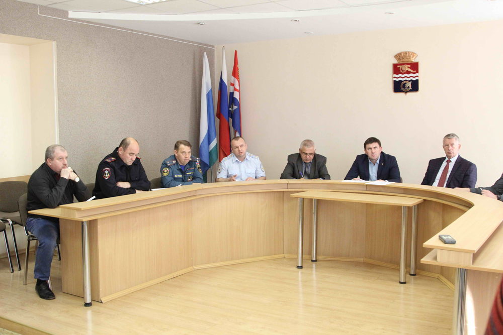 Больше 2000 первоклашек сядут за парты в Каменске-Уральском. Для школяров учебный год начнется с минуты памяти по погибшим в Беслане