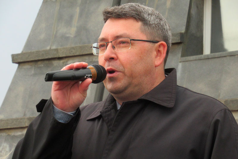 Бюджетник и два чиновника заявились на конкурс мэра Каменска — прием документов завершен. Через полтора месяца в городе будет глава!