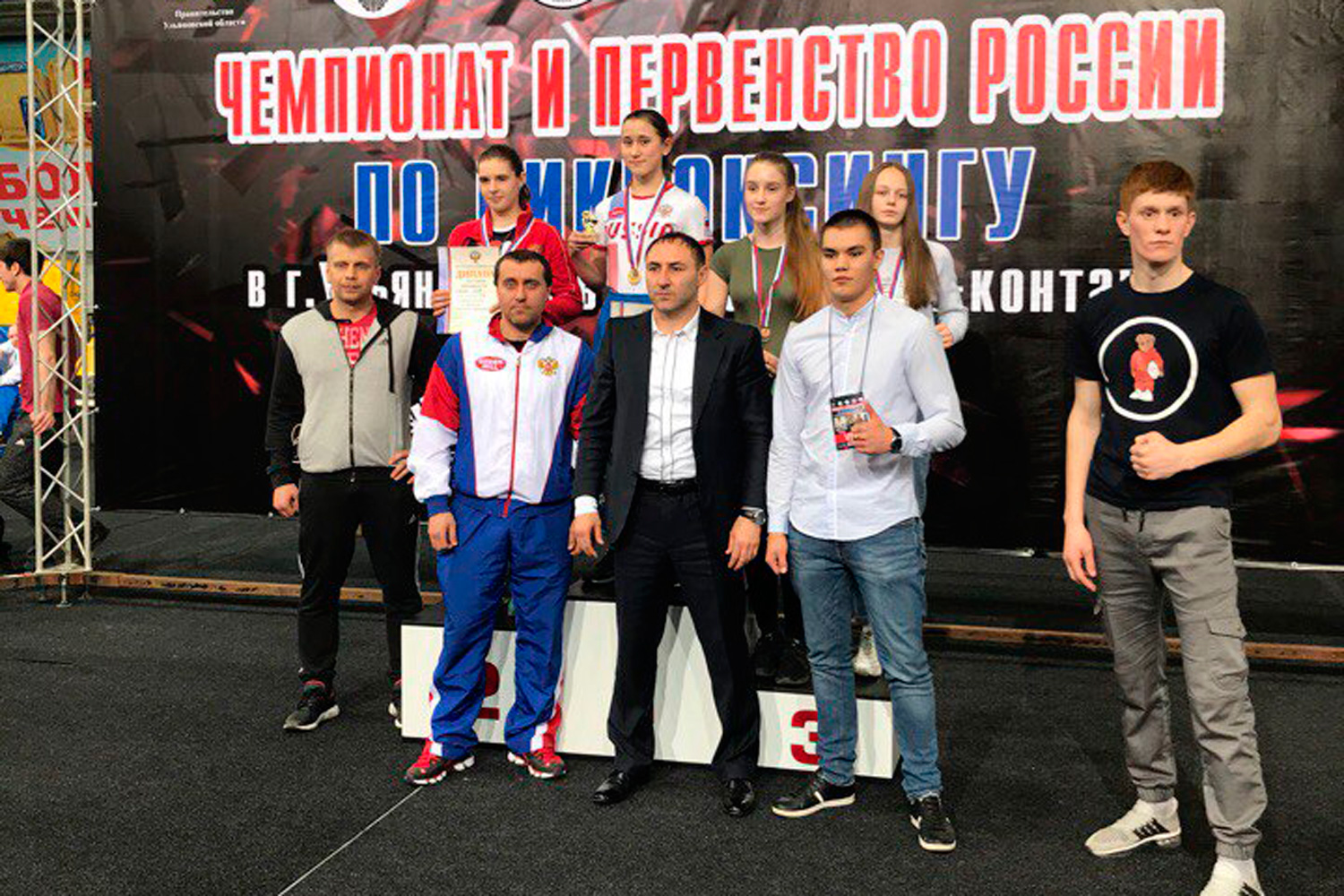 На Всероссийском состязании по кикбоксингу в Ульяновске юниорка из Каменска-Уральского выступили блестяще и едет на Первенство мира в Италию