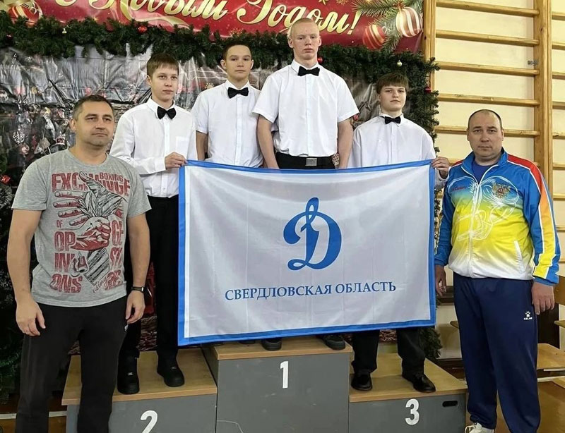 Боксёры Каменска-Уральского заняли второе место на Рождественском турнире в Тавде | Команда Каменска-Уральского выиграла серебро на рождественском турнире по боксу