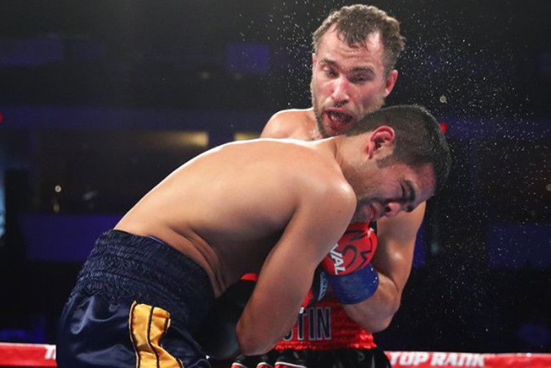 Именитый боксер, уроженец Каменска-Уральского Александр Беспутин, лишен титула чемпиона мира из-за того, что принимал запрещенные препараты