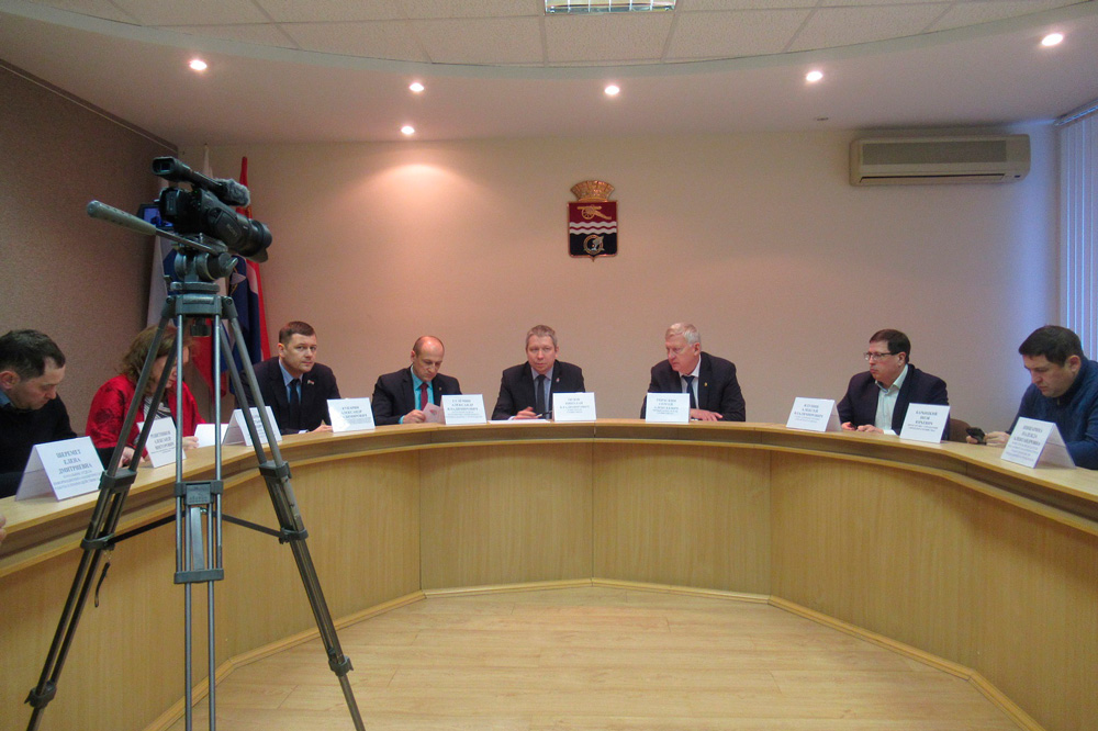 Нынче в Каменске на федеральные деньги будут обновлять парк, фонтан и лыжно-лодочную станцию, а что в 2020 году — зависит от жителей!