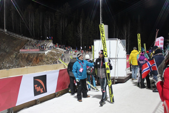 Синарские трубники посетили соревнования по прыжкам на лыжах с трамплина в Нижнем Тагиле. «Зрелище – настоящий хайп!»