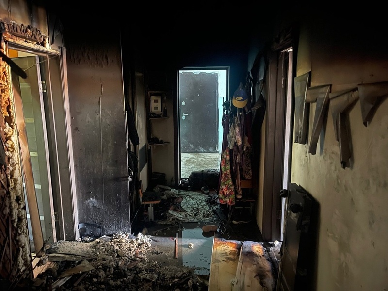 Пожар во время отпуска: у жителей Каменска-Уральского вспыхнула квартира, пока они отдыхали | В Каменске-Уральском вспыхнула квартира, пока хозяева отдыхали