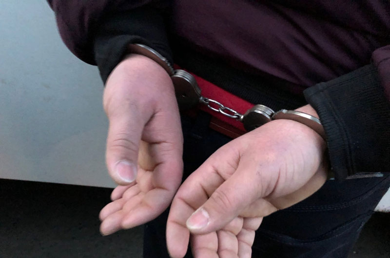 Положил телефон на витрину и лишился его: кражу раскрыли в Каменске-Уральском | В Каменске-Уральском задержали мужчину за кражу телефона из магазина