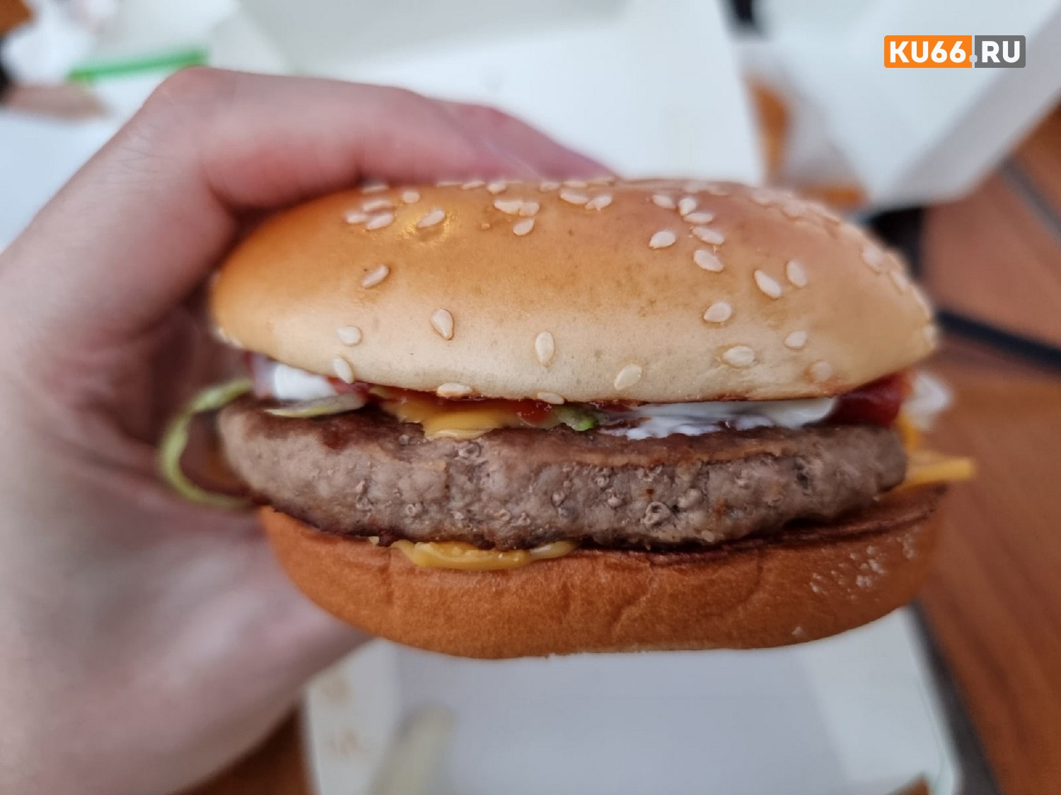 Рекламу фастфуда и газировки могут запретить в России