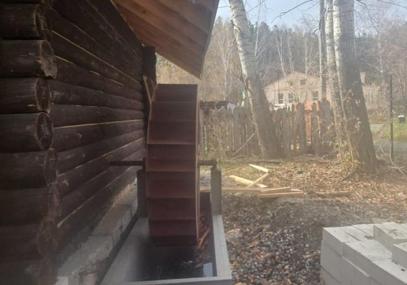 Старинная мельница заработает в Каменске-Уральском: можно будет самому смолоть зерно | В Каменске-Уральском построили мельницу по старинным технологиям