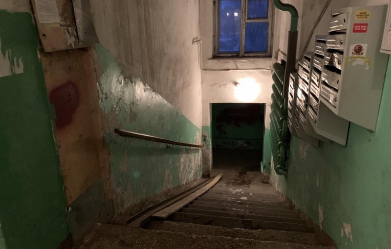 Не все жители Каменска-Уральского довольны ремонтом в подъездах