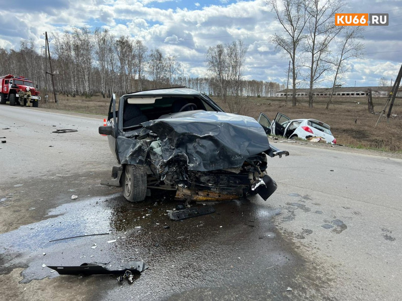 В ДТП под Каменском-Уральским пострадали пять человек, в том числе 14-летний подросток