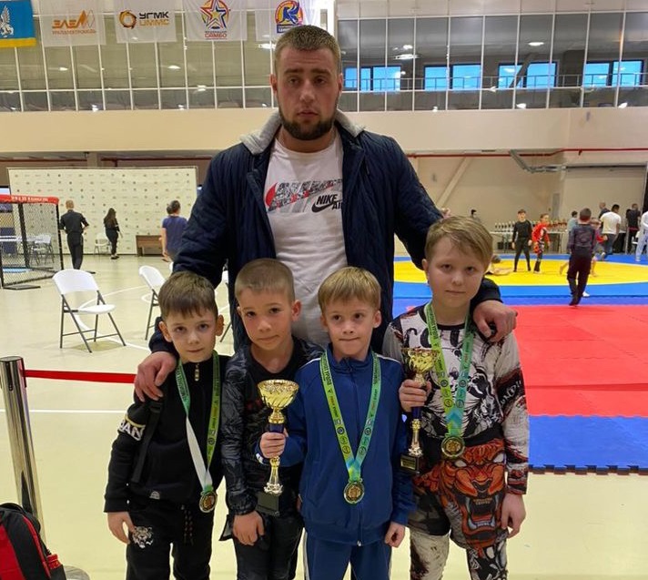 Каменские спортсмены завоевали медали на чемпионате Урала по смеш