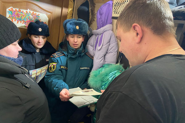 В Каменске-Уральском ГИБДД, МЧС и соцслужба провели совместный рейд