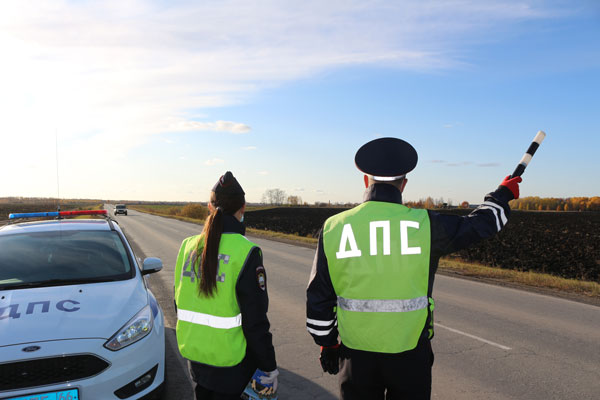 Сотрудники Госавтоинспекции Каменска-Уральского вновь провели профилактический рейд в месте совершения ДТП с несовершеннолетними пассажирами