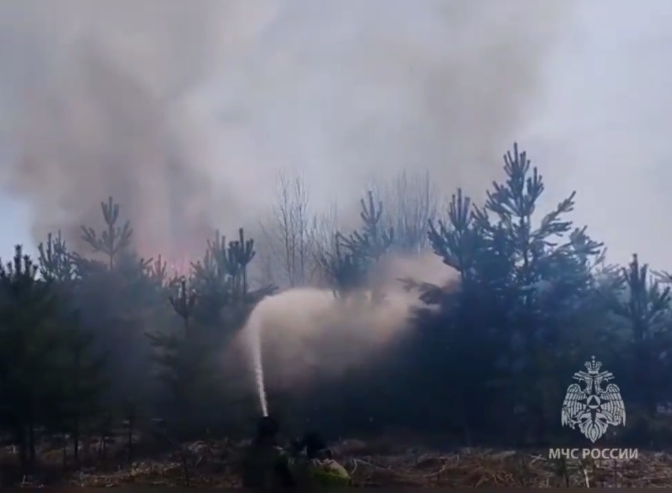 100 десантников спешат на помощь свердловчанам