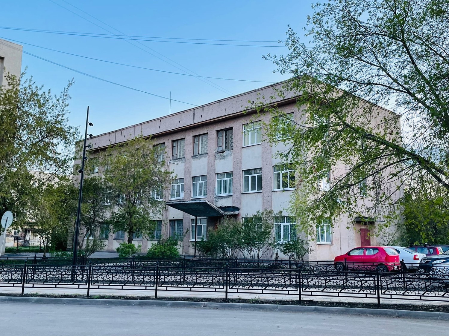 Капитальный ремонт районного суда сорвался: никто не заявился