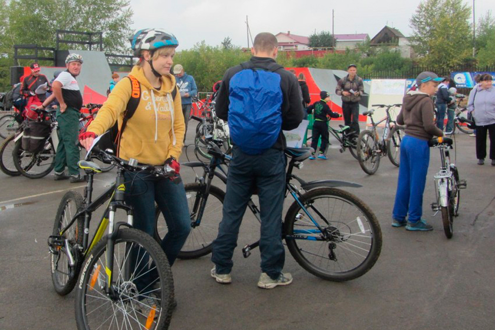 Любителям крутить педали предлагают покататься по осенним окрестностям Каменска-Уральского – до реки Камышенки и даже до порога Ревун