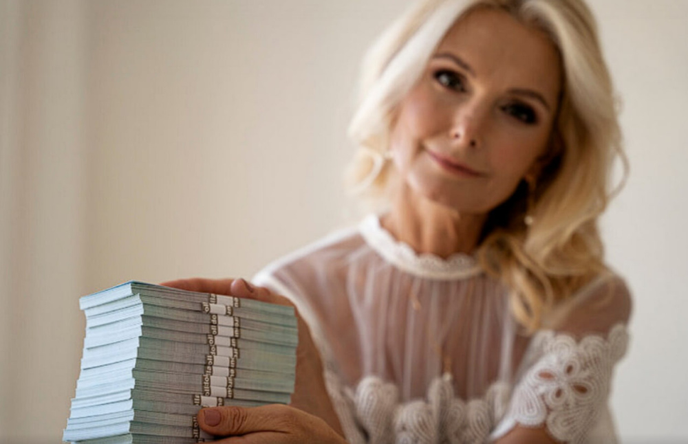 Россияне могут получить до 350 000 рублей — как оформить соцконтракт уже сейчас | Малоимущим семьям — до 350 000 рублей: как получить деньги от государства