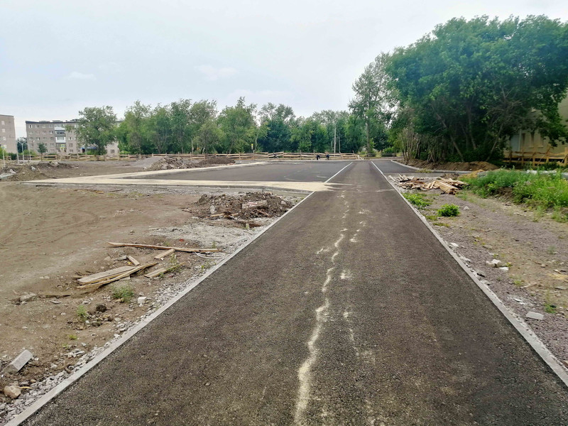 Вместо грунта привезли глину. Рабочие рассказали, почему им понадобилось больше денег на реконструкцию Байновского сада в Каменске-Уральском