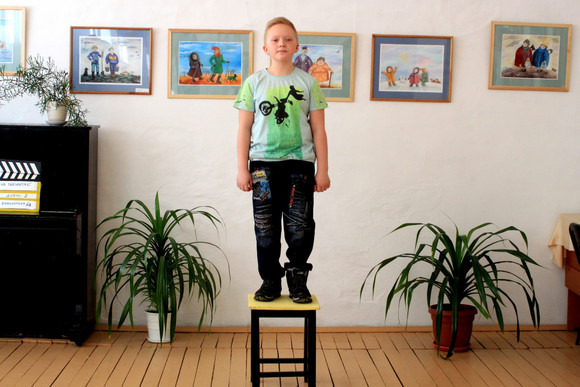 Не без труда вскарабкавшись... На акцию в библиотеку Каменска-Уральского выстроилась очередь из детсадовцев — организаторы не ожидали!