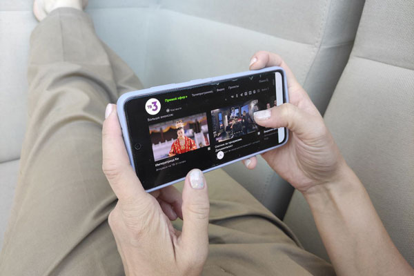 Спорт, мистика и советские фильмы: что смотрят свердловчане со смартфона