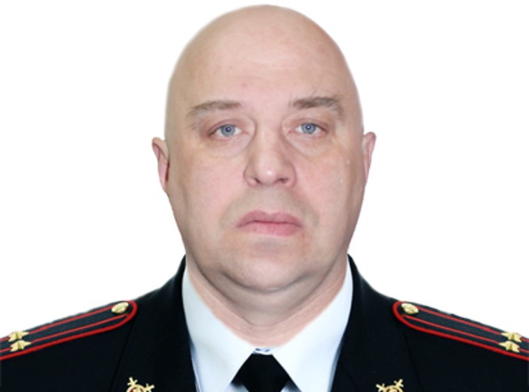 Начальника отдела полиции Андреева, который будто бы бил подростков в Каменске-Уральском, не уволили — сжалились из-за ипотеки и учебы дочки Начальника отдела полиции Андреева, который будто бы бил подростков в Каменске-Уральском, не уволили — сжалились из-за ипотеки и учебы дочки