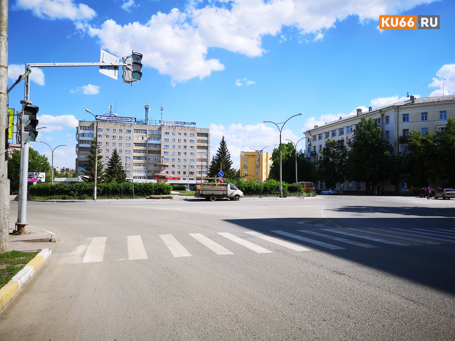 Долгожданный момент: пресс-секретарь мэрии Каменска-Уральского - о реконструкции фонтана на пл. Горького с элементами инноваций