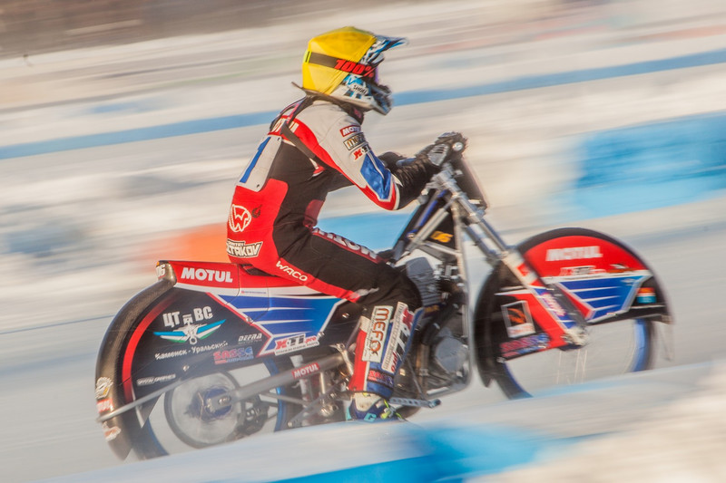 Личный Чемпионат России по мотогонкам в Каменске завершен! Двое местных ледовых гладиаторов взошли на пьедестал. Рассказываем, кто лучший