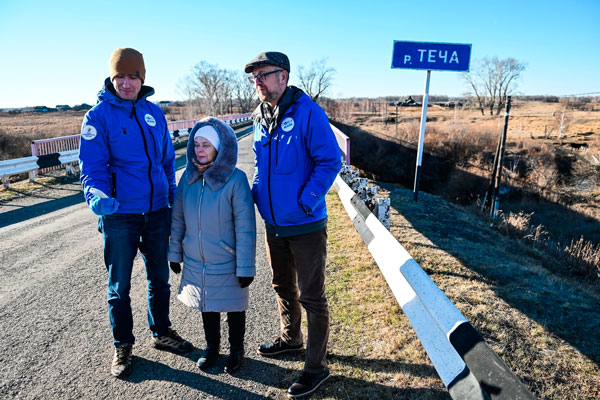 Памяти Валентины Гафаровой: каменские общественники проехались по поселкам вдоль реки Теча, пострадавшим во время трагедии на «Маяке»