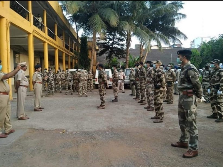 Семья из Каменска-Уральского застряла на Гоа. «Транспорт не ходит, бензин не продают. Пишем Путину и в МИД РФ, но пока реакции нет»