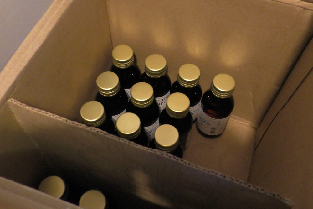 Полицейские в Каменске-Уральском продолжают изымать спиртсодержащие лосьоны