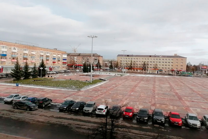 Один из вариантов — создать большой фонтан. Власти ломают голову над тем, как преобразовать главную площадь Каменска-Уральского в 2021 году