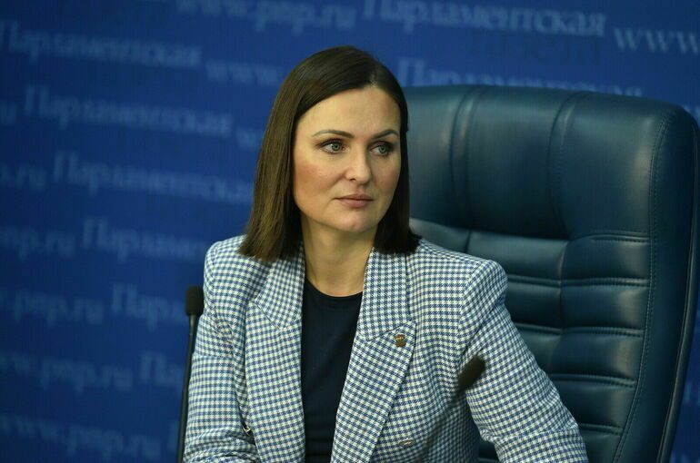 Буцкая предложила уравнять права родителей на получение информации о детях