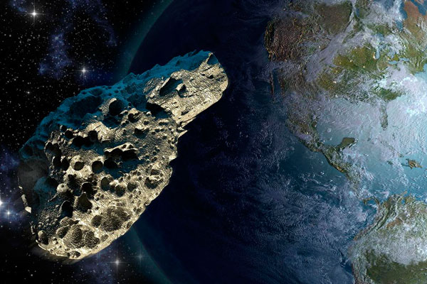 К Земле мчится гигантский астероид