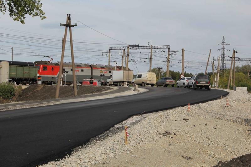 За два месяца выполнено многое: в Каменске-Уральском полностью восстановили движение по переезду «100 километр». Но работы еще не завершены
