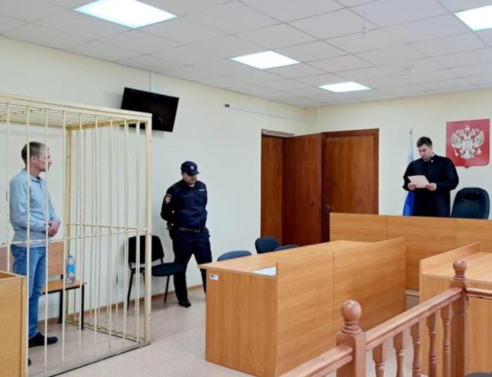 «Выплеснул эмоции»: в Екатеринбурге таксистку зарезали на первом свидании. Подозреваемый нанес 81 удар ножом | В Екатеринбурге девушку-таксиста зарезали на первом свидании