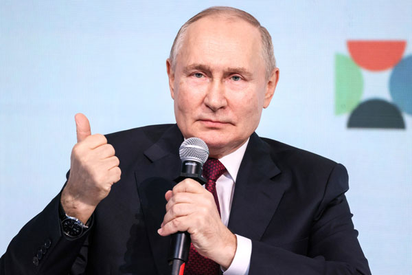 Жители Каменка-Уральского высказали мнение о выдвижении Путина в качестве президента РФ