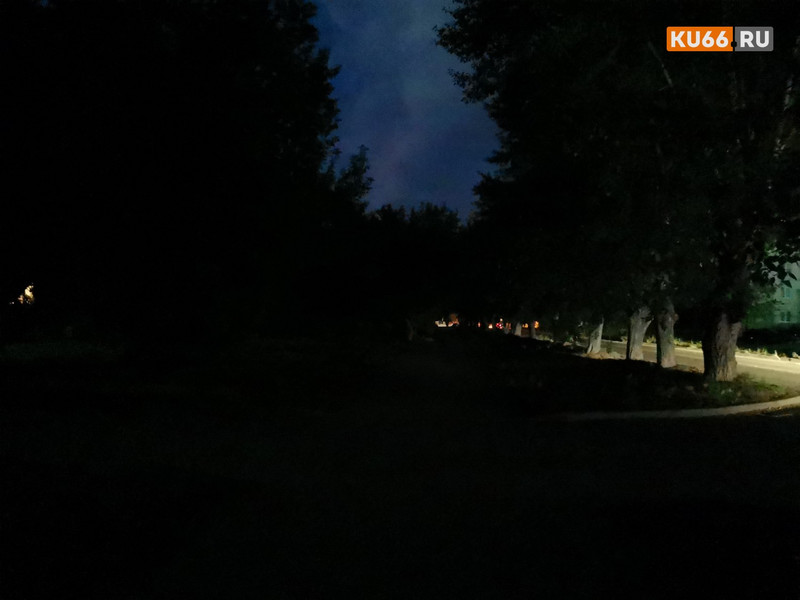 «Проблемы есть»: в мэрии подтвердили ситуацию с «утопающими» во тьме улицами в Красногорском районе, объяснив, из-за чего это случилось