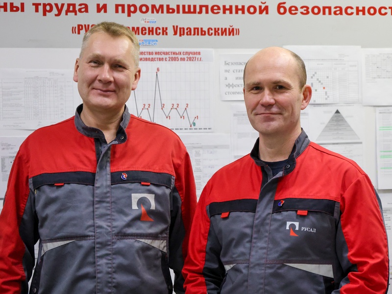 Новая система видеонаблюдения спасает жизнь крановщикам на Уральском алюминиевом заводе | Установка камер на автокраны УралАЗа ликвидировала «слепые зоны»