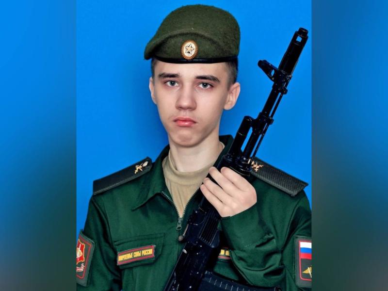 Жизнь оборвалась, едва начавшись: в Каменске-Уральском простились с 19-летним бойцом СВО Александром Шалягиным | В Каменске-Уральском простились с 19-летним бойцом СВО Александром Шалягиным