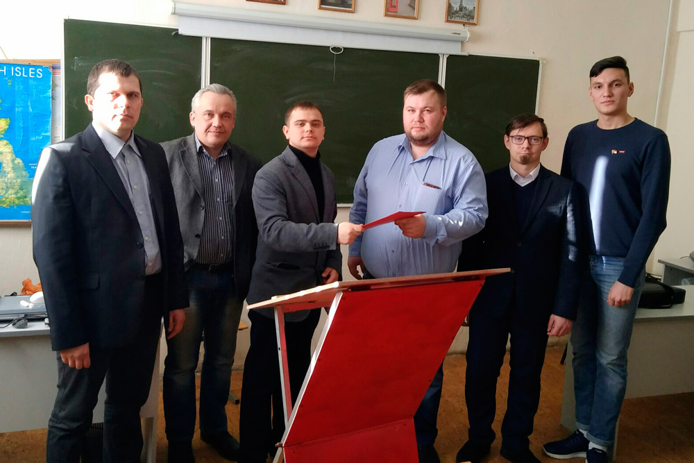 В Общественной палате Каменска-Уральского интересы жителей может представить коммунист. Если пройдет процедуру выборов...